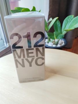 น้ำหอม Carolina Herrera 212 Men NYC EDT 100ml