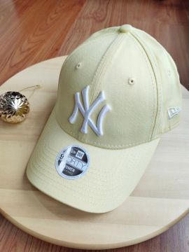 New Era NY yankee 9Forty Women Adjustable - Yellow