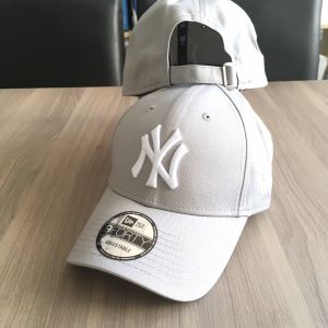 New Era 9forty NY Yankee Grey
