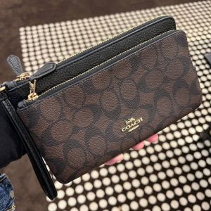 Coach C5576 Wristlet Phone Wallet IM/Brown Black